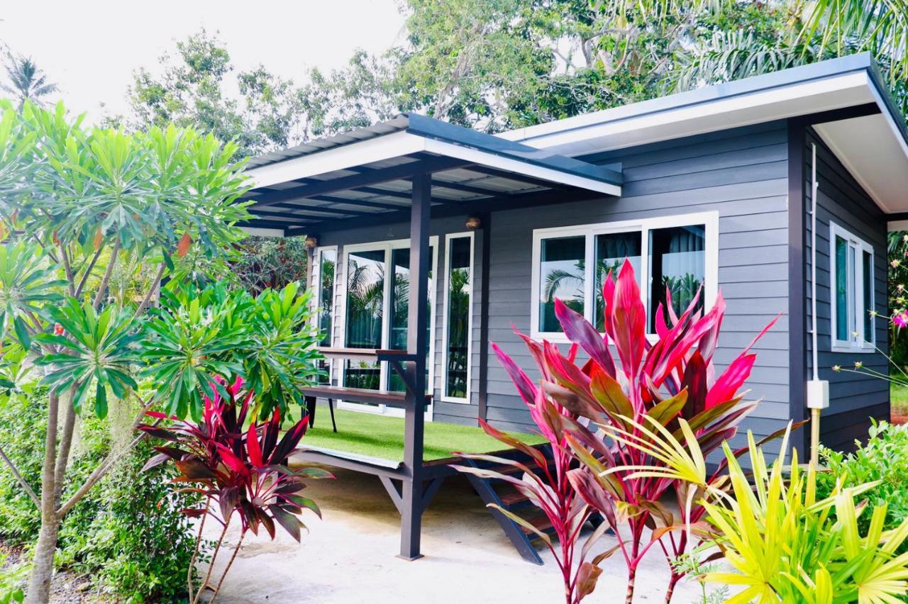 Baantia Chomtawan Bed & Breakfast Surat Thani Exterior photo
